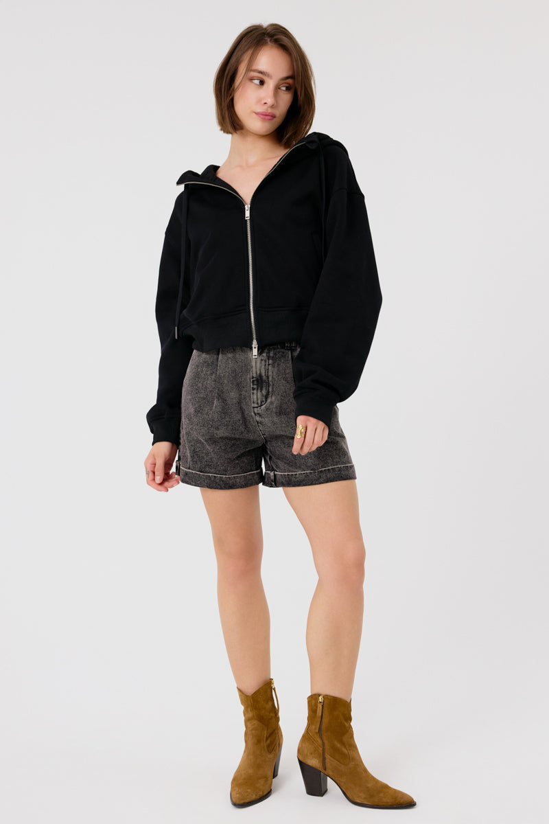 SHORT AYSE